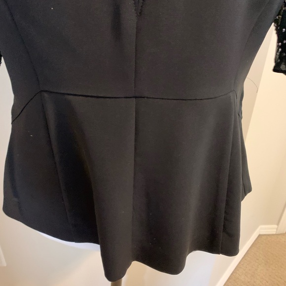 Evening wear - Picture 5 of 8